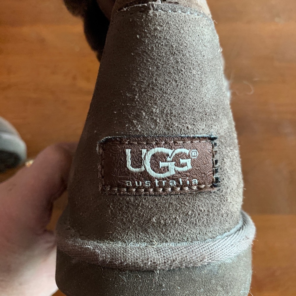 Ugg Bailey Button - image 3